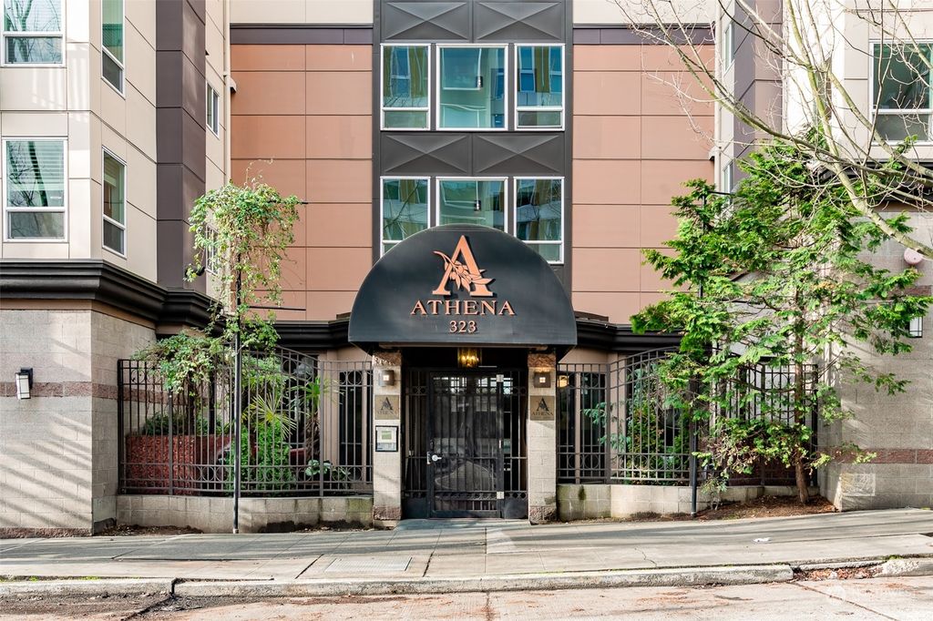 Photo of 323 Queen Anne Avenue N #511, Seattle, WA 98109 (MLS # 2029237)