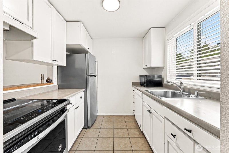1040 S 320th Street 36