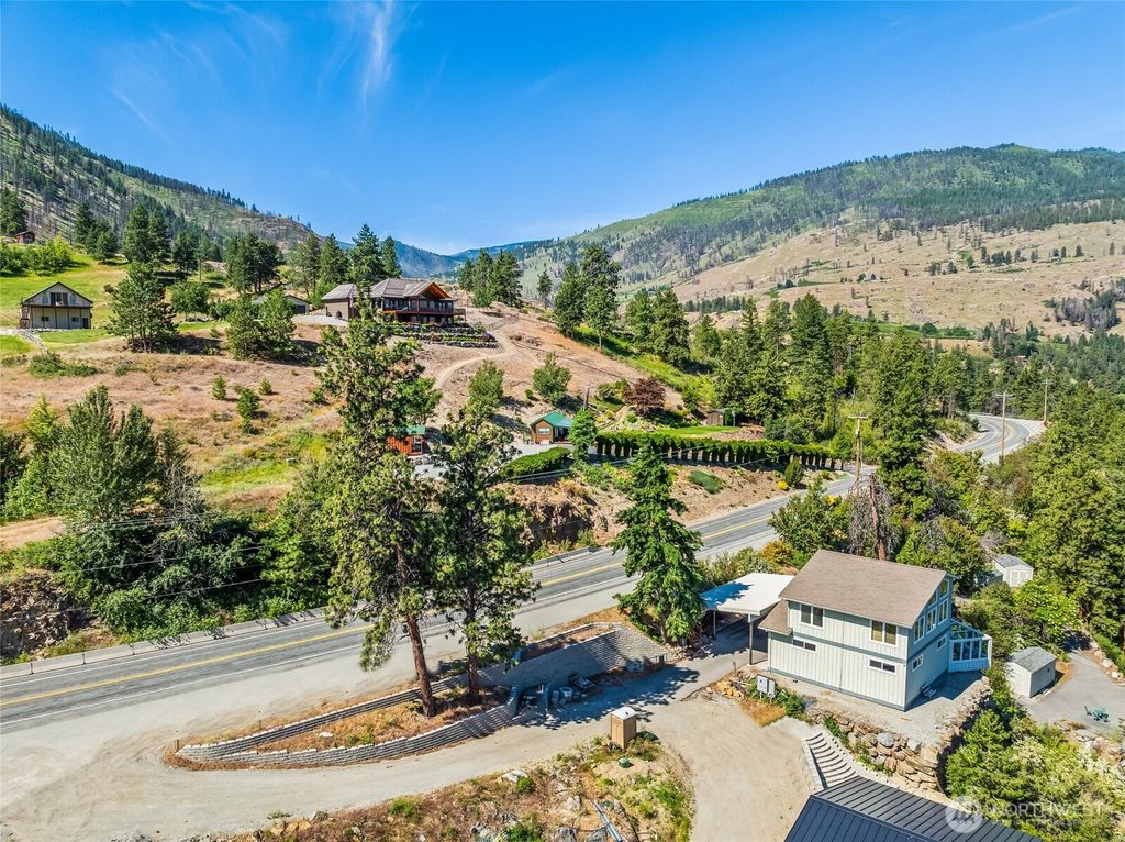 Photo of 20000 S Lakeshore Road, Chelan, WA 98816 (MLS # 2488366)