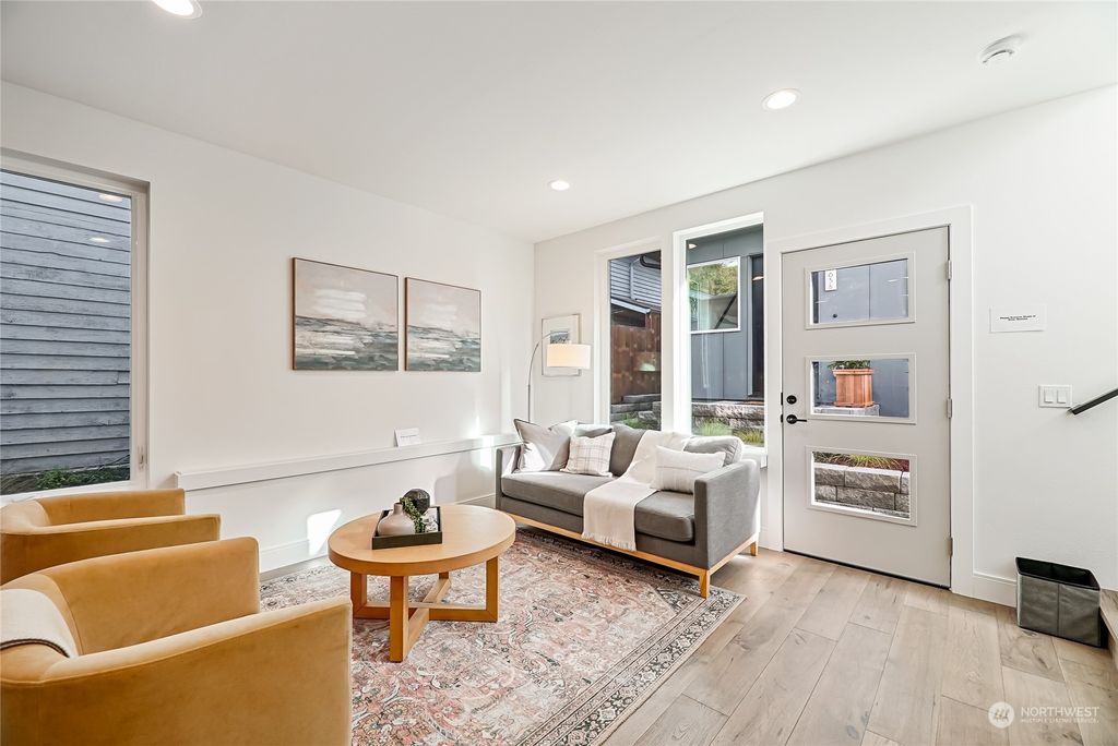 Photo of 4767 35th Avenue NE, Seattle, WA 98105 (MLS # 2179227)