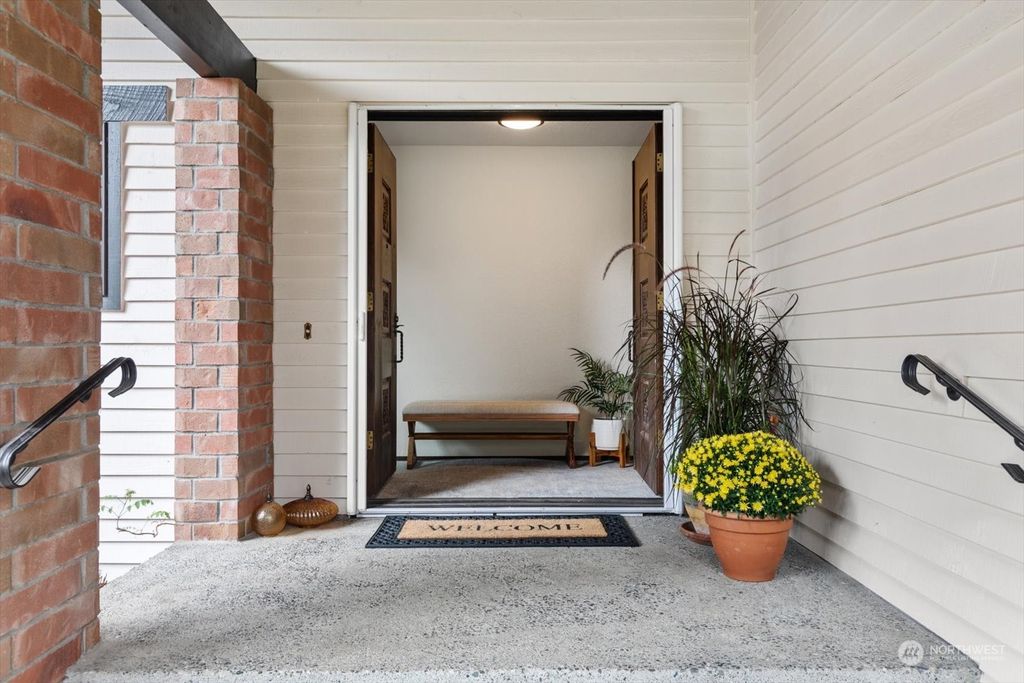 Photo of 18913 El Bello Paseo, Monroe, WA 98272 (MLS # 2169005)