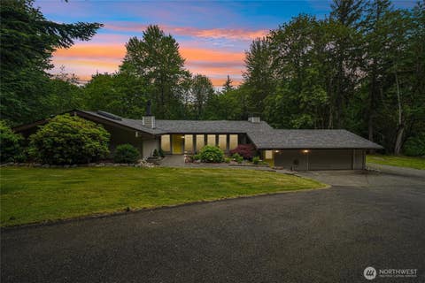 Photo of 16808 240th Avenue SE, Maple Valley, WA 98038 (MLS # 2556601)