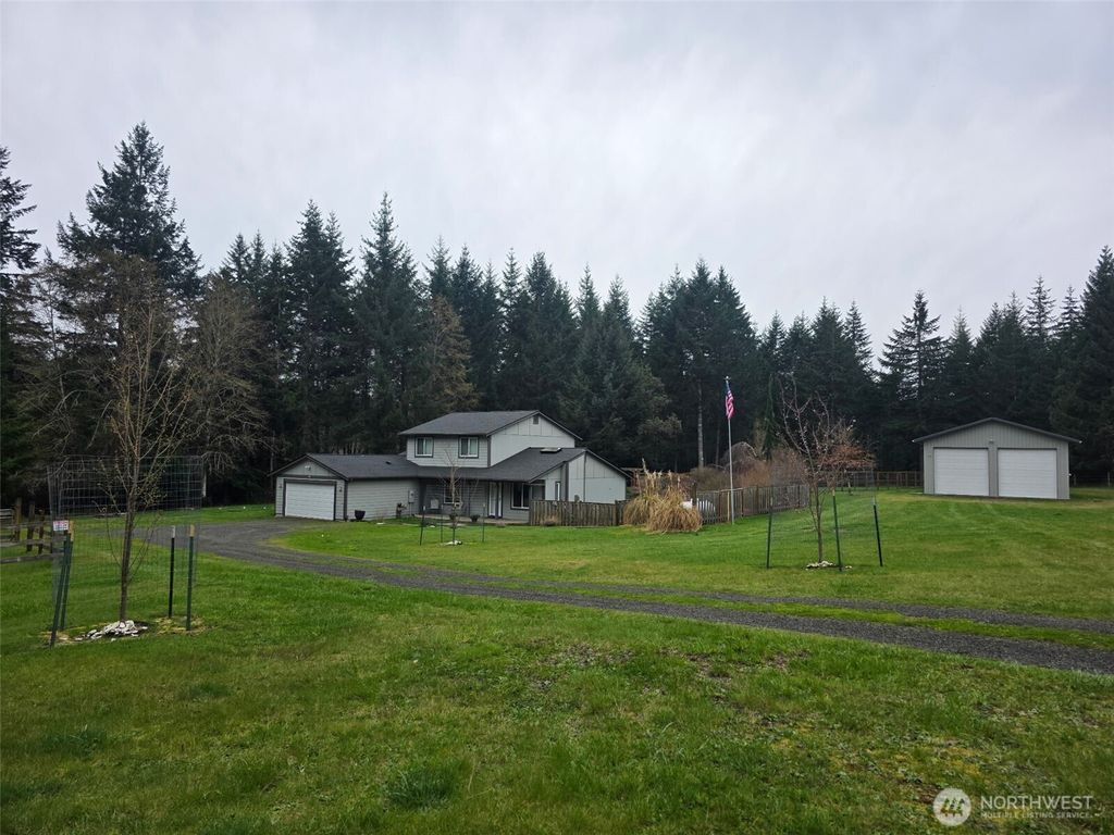 Photo of 101 E Carols Place, Belfair, WA 98528 (MLS # 2498343)