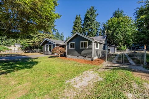 Photo of 18414 Baldwin Road, Bothell, WA 98012 (MLS # 2407737)