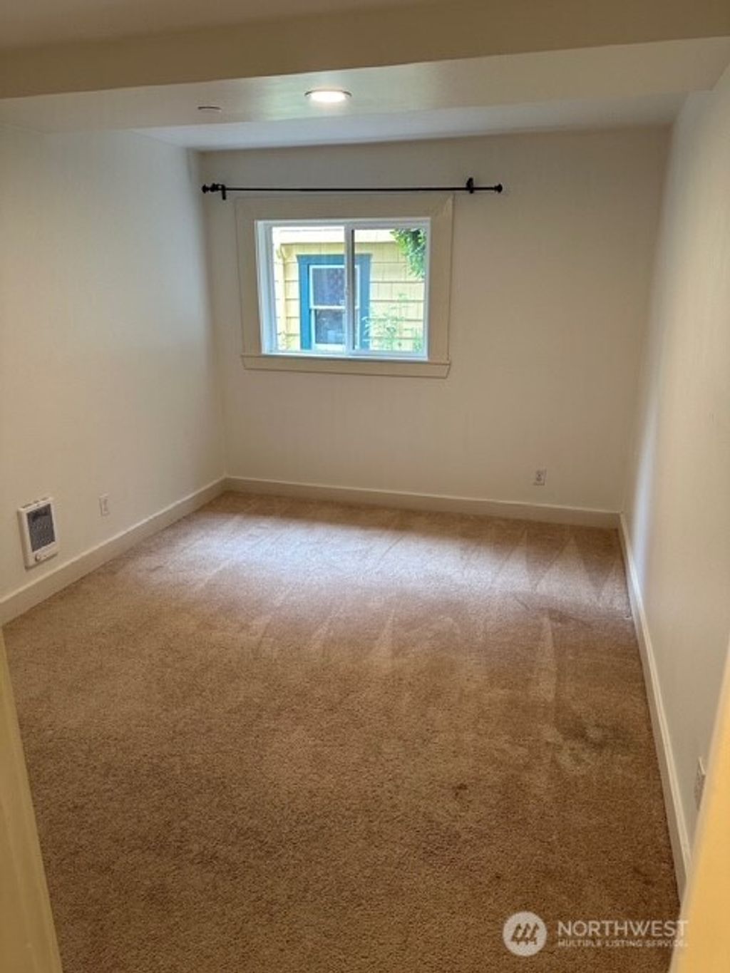 Photo of 2311 Yale Avenue E, Seattle, WA 98102 (MLS # 2486345)