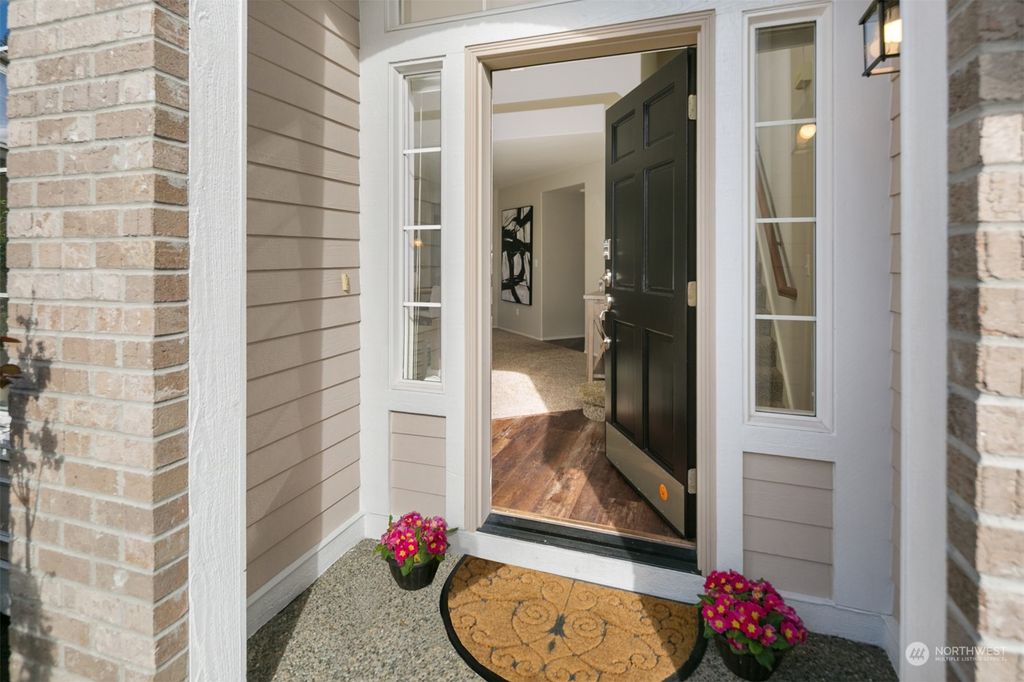 Photo of 1806 Ilwaco Avenue NE, Renton, WA 98059 (MLS # 2214708)