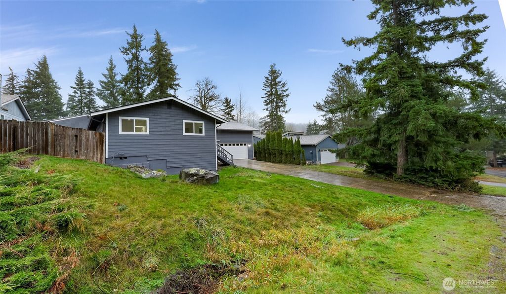Photo of 1464 Greenville Drive, Bellingham, WA 98226 (MLS # 2461021)