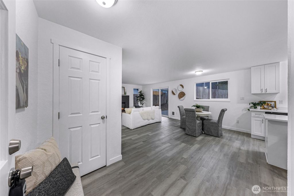 Photo of 1464 Greenville Drive, Bellingham, WA 98226 (MLS # 2461021)