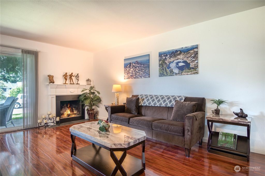 Photo of 12415 NE 130th Court #H102, Kirkland, WA 98034 (MLS # 2136800)