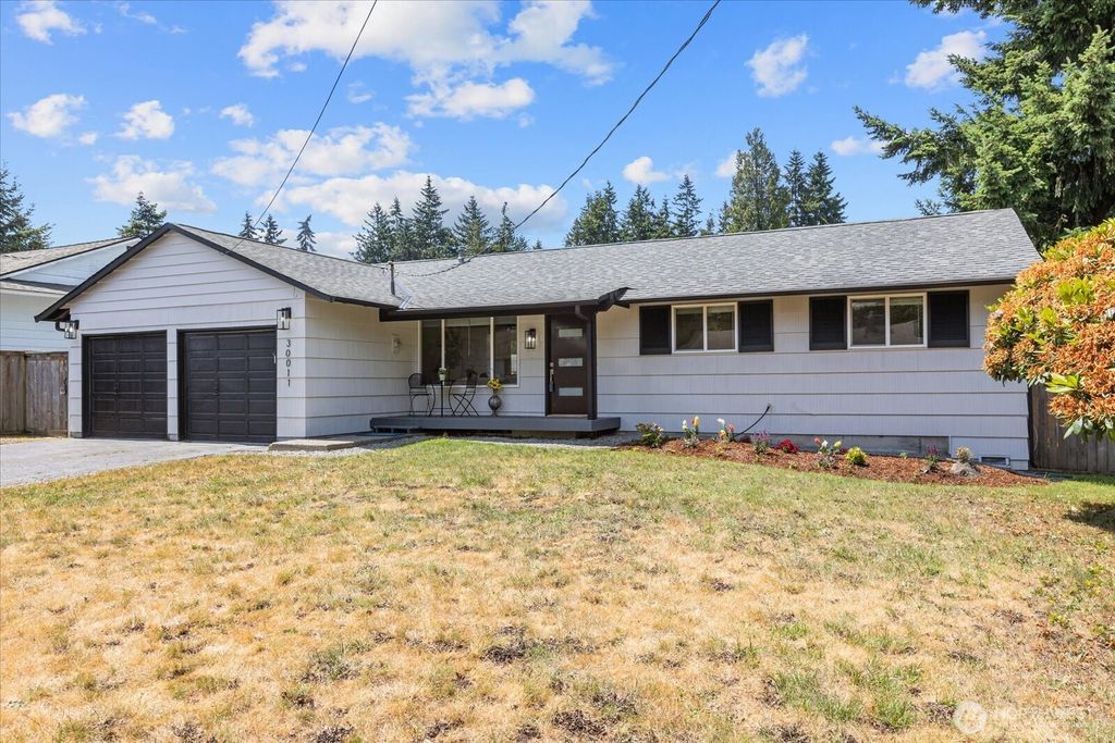 Photo of 30011 5th Avenue SW, Federal Way, WA 98023 (MLS # 2396264)
