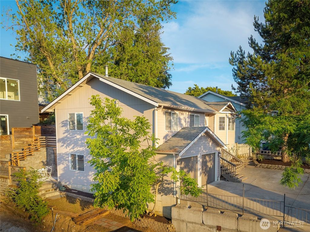 Photo of 5050 35th Avenue S, Seattle, WA 98118 (MLS # 2541439)