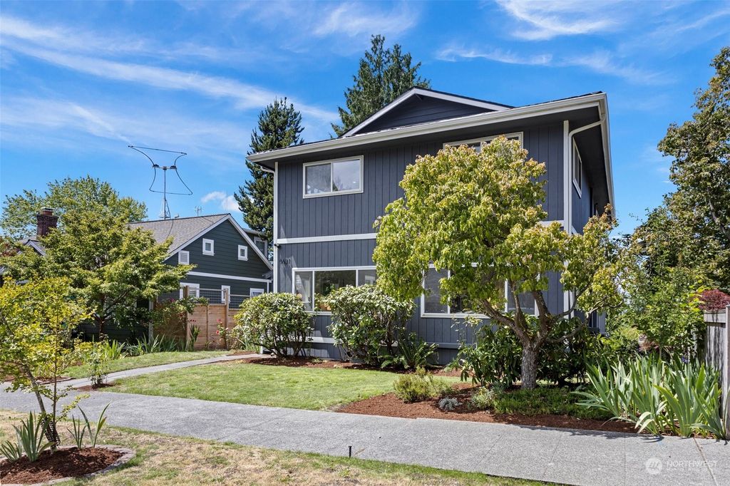 Photo of 5631 45th Avenue SW, Seattle, WA 98136 (MLS # 2266143)