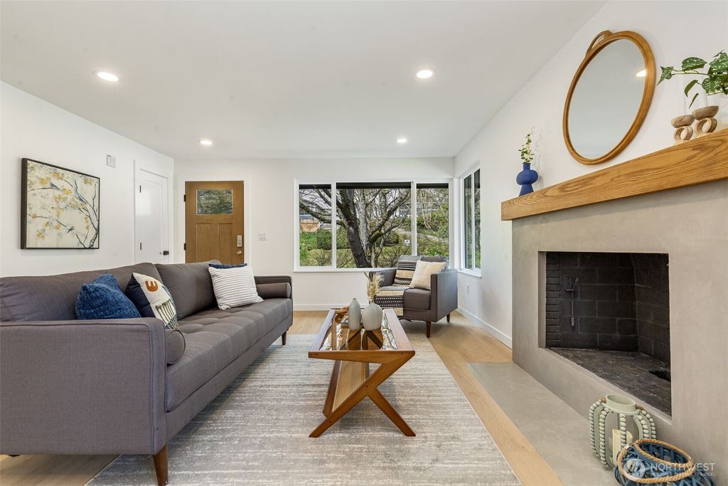 Photo of 3011 E Cherry Street, Seattle, WA 98122 (MLS # 2379655)