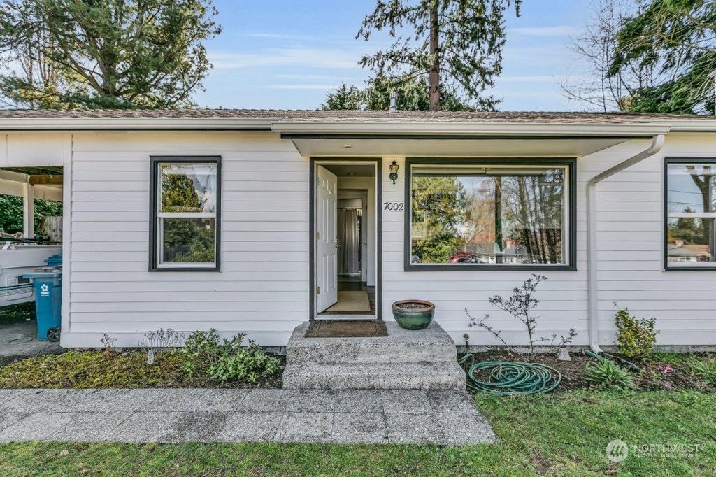 Photo of 7002 188th Place SW, Lynnwood, WA 98036 (MLS # 2216947)