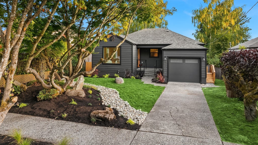 Photo of 4331 NE 57th Street, Seattle, WA 98105 (MLS # 2597173)