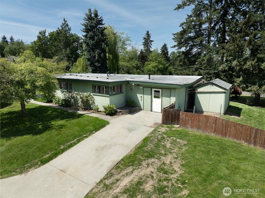 Photo of 3823 214th Street SW, Brier, WA 98036 (MLS # 2528252)