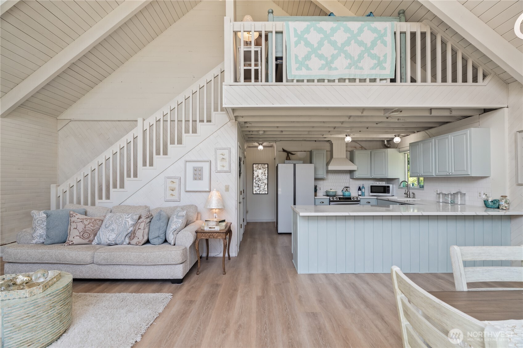 195 Ocean Shores Boulevard SW