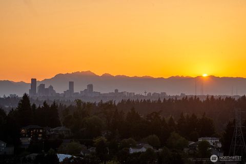 Photo of 3815 SE 131st Lane SE #H-16, Bellevue, WA 98006 (MLS # 2524455)