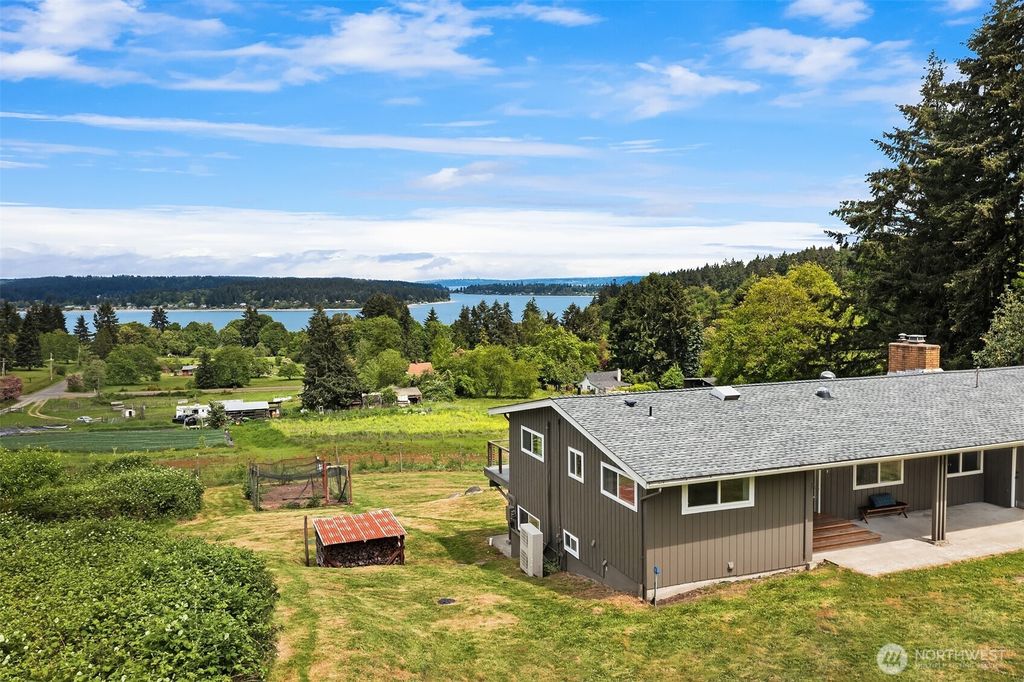 Photo of 9600 SW 268th Street, Vashon, WA 98070 (MLS # 2522735)