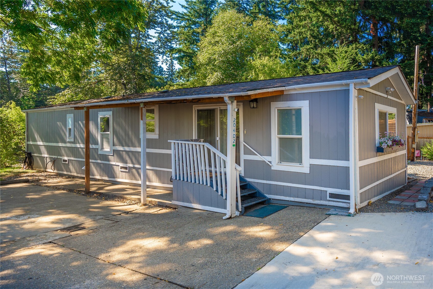 20402 LaPaloma Drive E