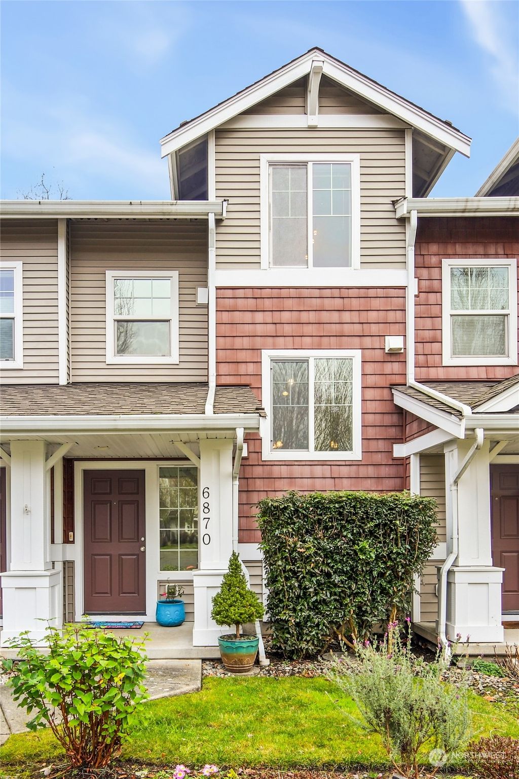 Photo of 6870 Holly Park Drive S, Seattle, WA 98118 (MLS # 2326012)