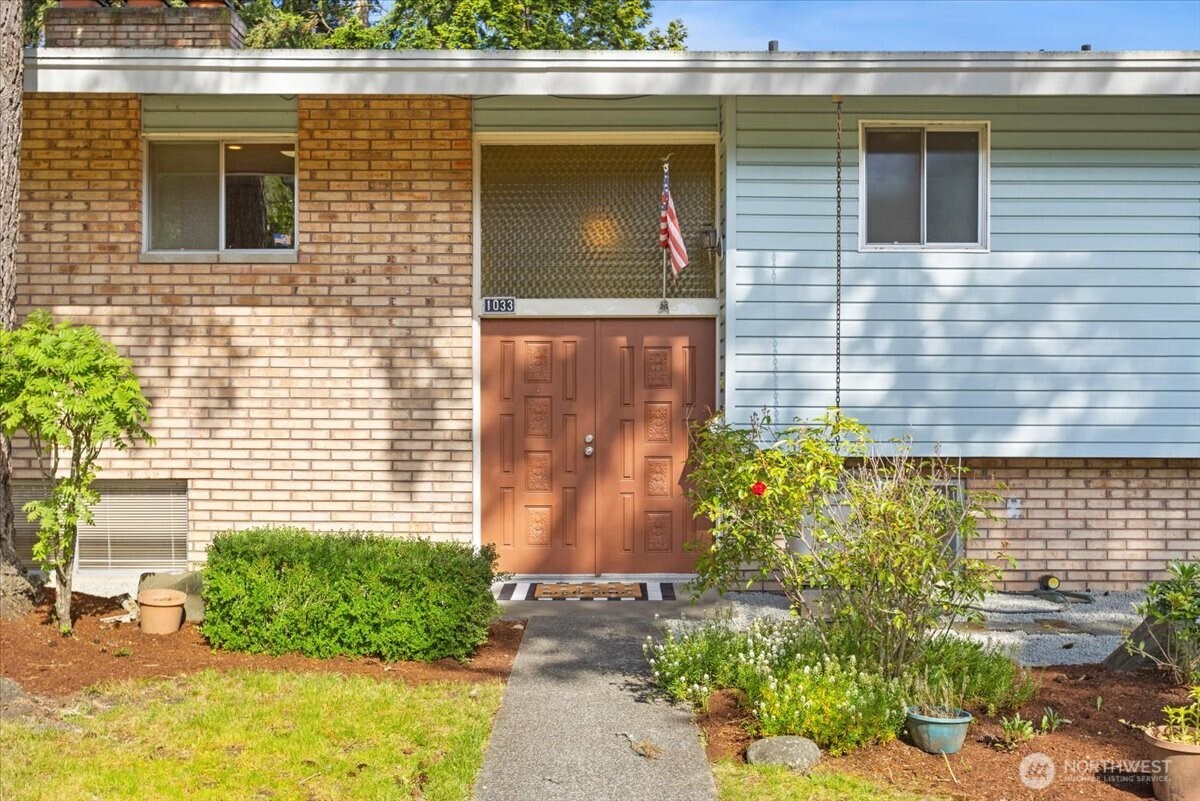 1033 Broadview Drive