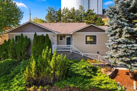 Photo of 701 N Willow Street, Ellensburg, WA 98926 (MLS # 2593175)
