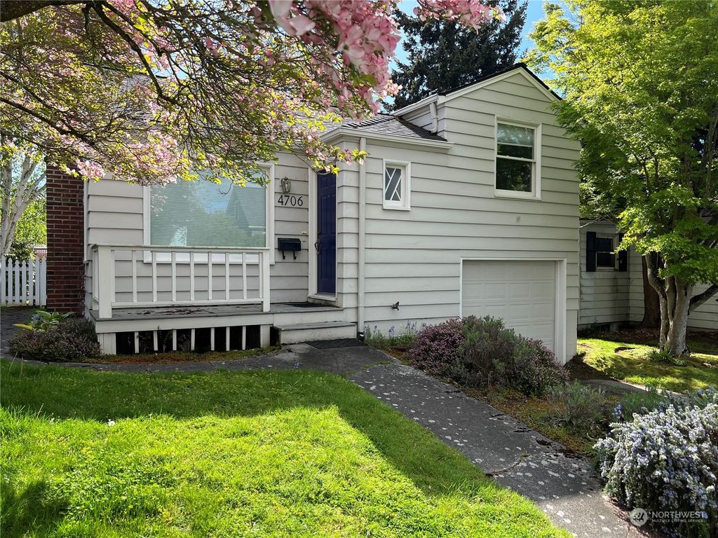 Photo of 4706 36th Avenue NE, Seattle, WA 98105 (MLS # 2233363)