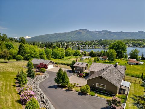 Photo of 17441 Lake Terrace Place, Mount Vernon, WA 98274 (MLS # 2531623)