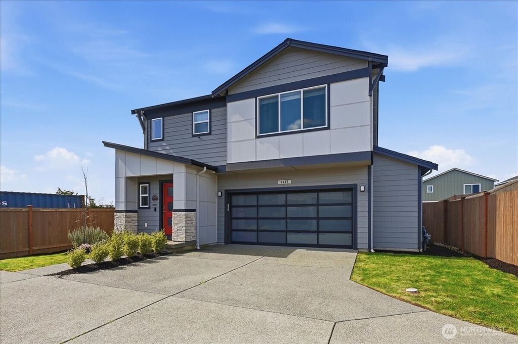 Photo of 2017 8th Place, Snohomish, WA 98290 (MLS # 2499187)