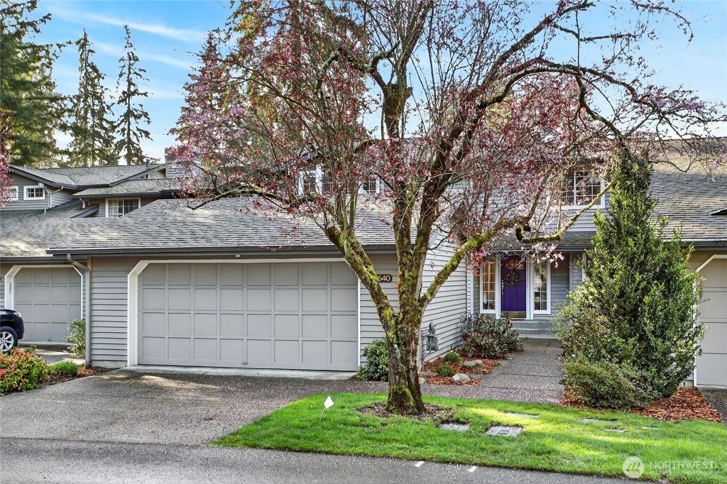 Photo of 6640 114th Avenue SE, Bellevue, WA 98006 (MLS # 2496696)