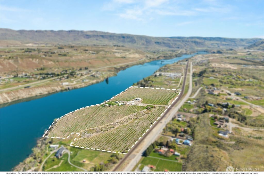 Photo of 2988 Malaga Alcoa Highway Hwy, Malaga, WA 98828 (MLS # 2504909)