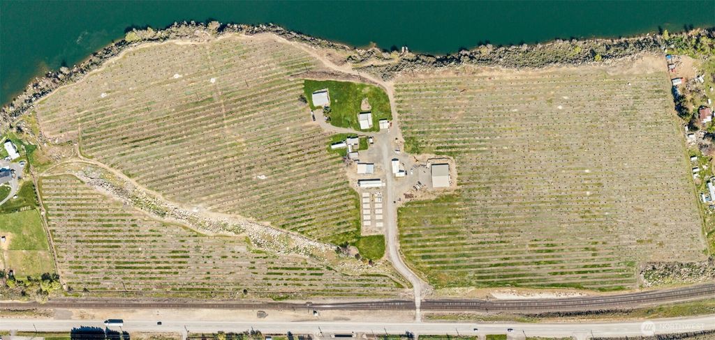 Photo of 2988 Malaga Alcoa Highway Hwy, Malaga, WA 98828 (MLS # 2504909)