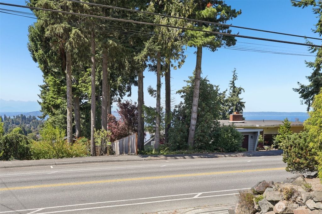Photo of 1123 9th Avenue S, Edmonds, WA 98020 (MLS # 2419026)