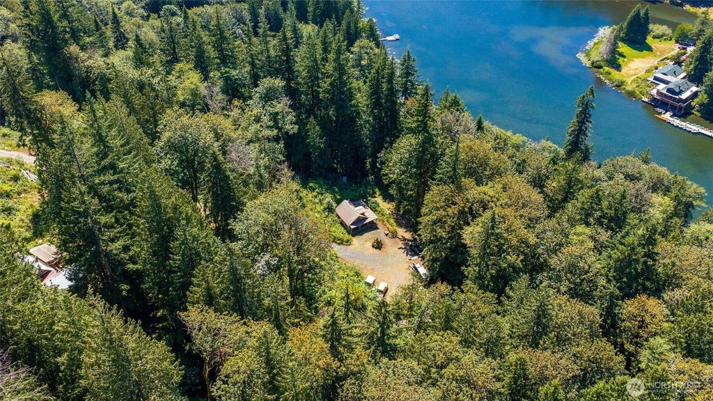 Photo of 9075 Upper Frost Creek Road, Maple Falls, WA 98266 (MLS # 2561182)