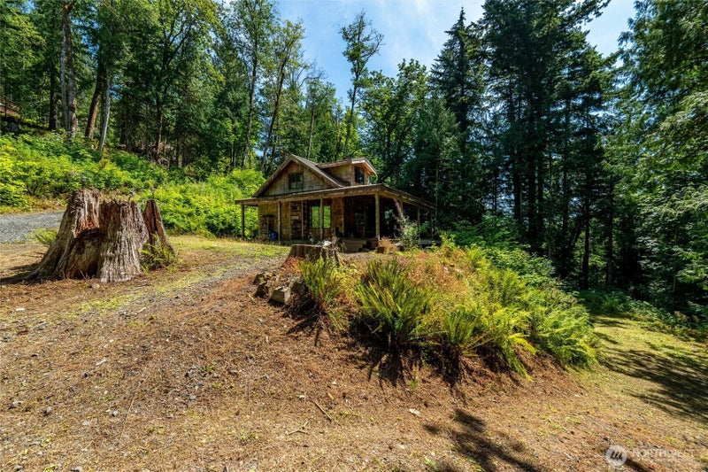 9075 Upper Frost Creek Road