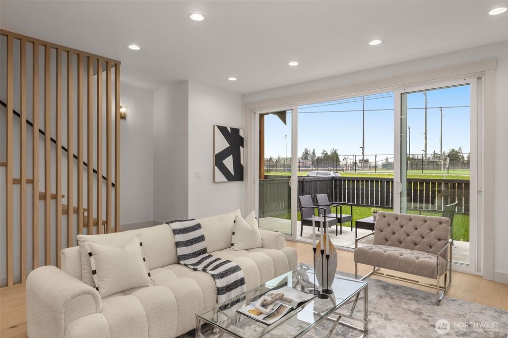 Photo of 7916 122nd Avenue NE #B, Kirkland, WA 98033 (MLS # 2343551)