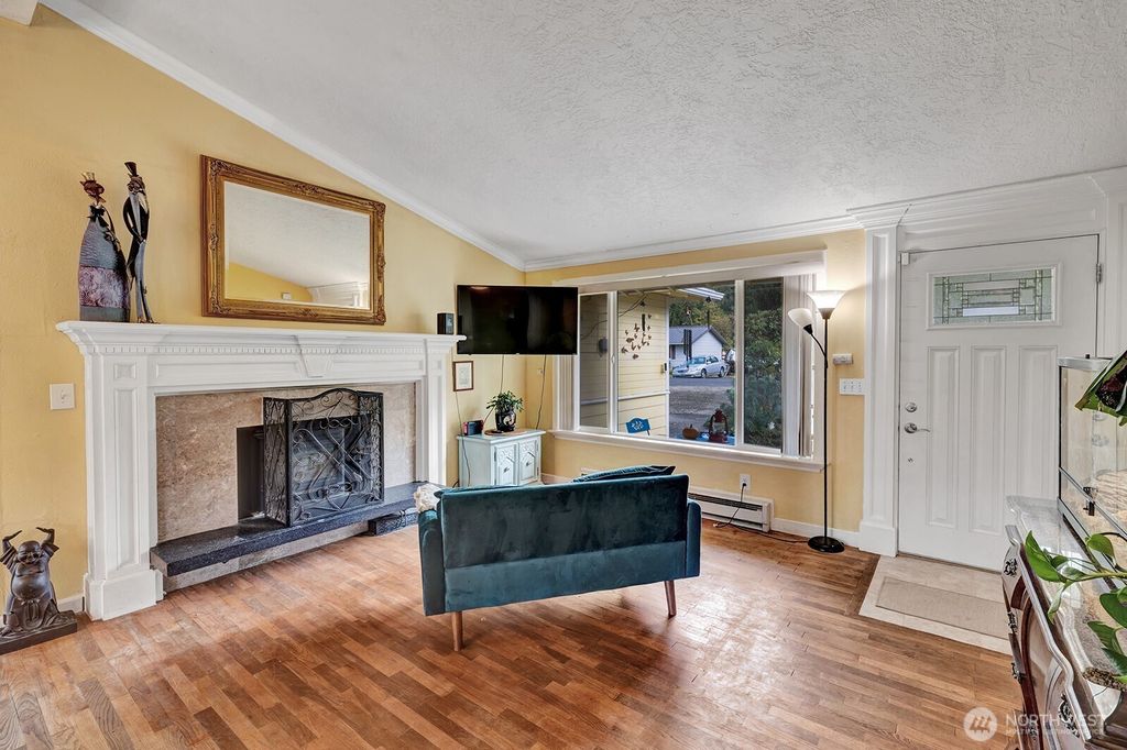 Photo of 4927 326th Avenue NE, Carnation, WA 98014 (MLS # 2441908)