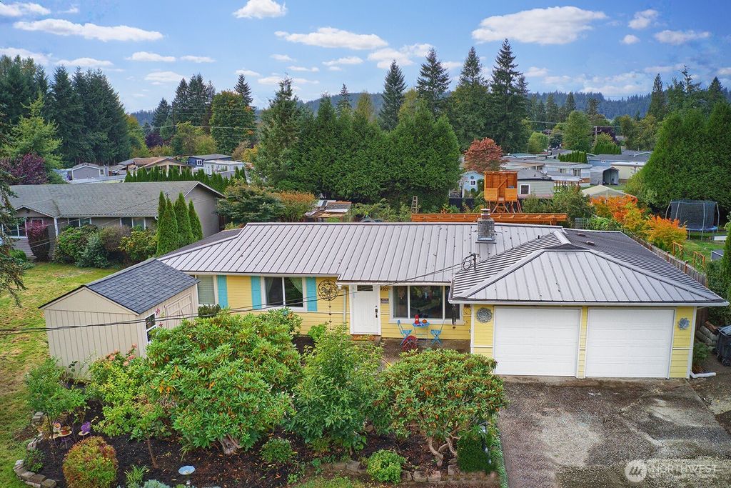 Photo of 4927 326th Avenue NE, Carnation, WA 98014 (MLS # 2441908)