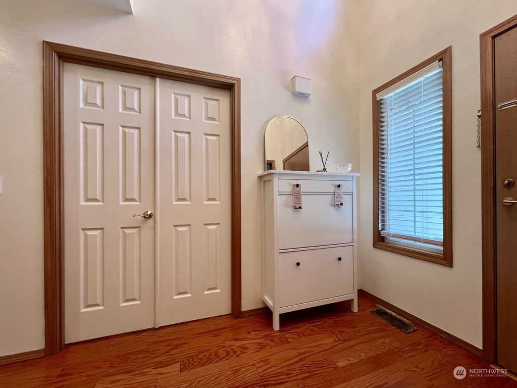 Photo of 4019 NE 17th Street, Renton, WA 98056 (MLS # 2254436)