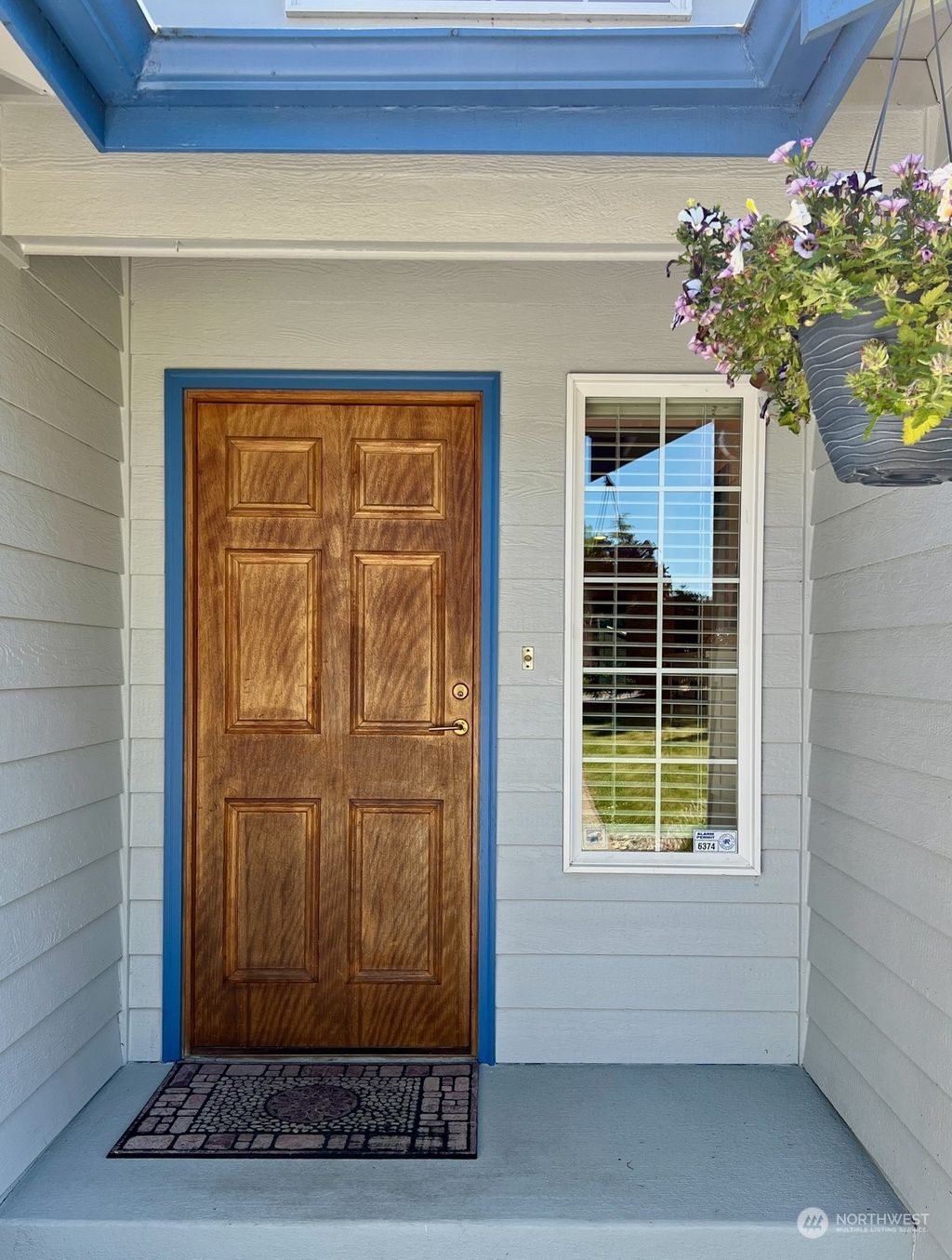 Photo of 4019 NE 17th Street, Renton, WA 98056 (MLS # 2254436)