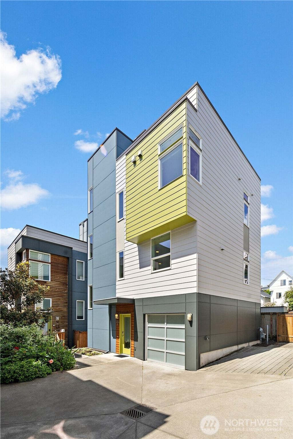 Photo of 705 18th Avenue S #B, Seattle, WA 98144 (MLS # 2526389)