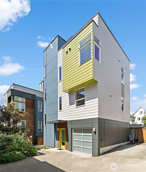 Photo of 705 18th Avenue S #B, Seattle, WA 98144 (MLS # 2526389)