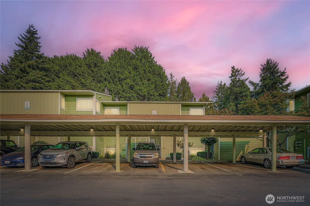 Photo of 22238 24th Avenue SE #L87, Des Moines, WA 98198 (MLS # 2430317)