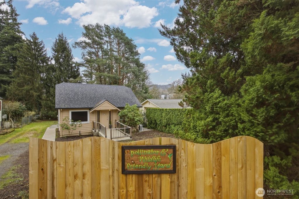 Photo of 125 34th Street, Bellingham, WA 98225 (MLS # 2488596)