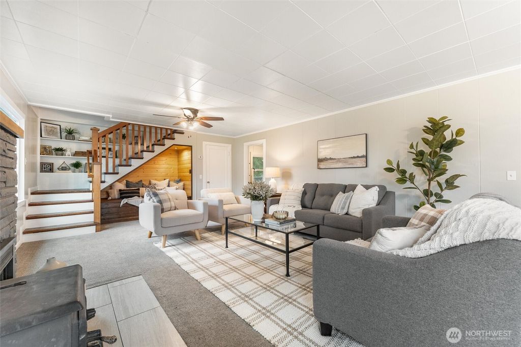 Photo of 950 Montague Avenue, Darrington, WA 98241 (MLS # 2343440)