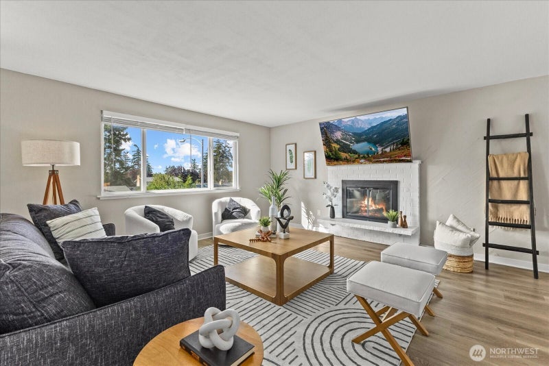 720 NW Hyak Drive