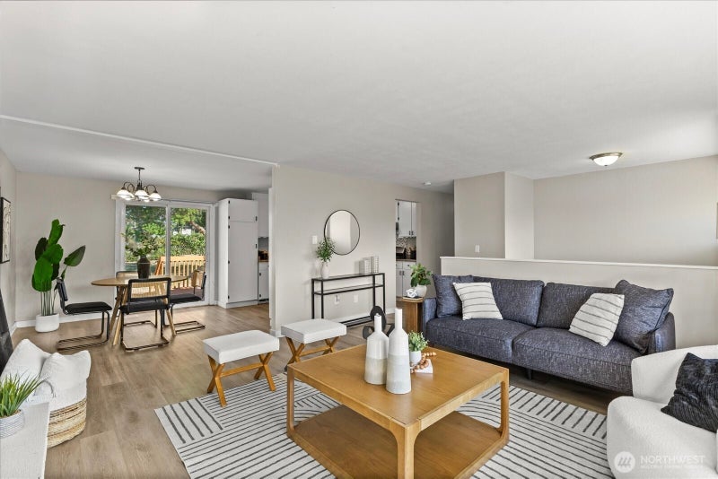 720 NW Hyak Drive