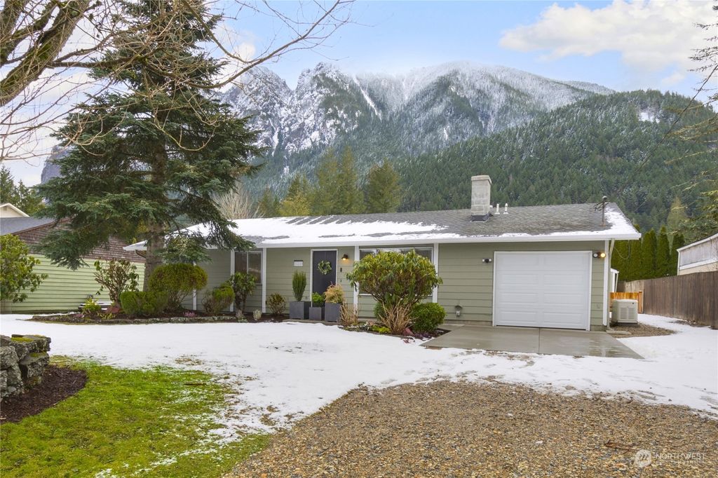 Photo of 11110 428th Avenue SE, North Bend, WA 98045 (MLS # 2328199)