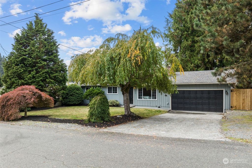 Photo of 20430 21st Place W, Lynnwood, WA 98036 (MLS # 2177103)